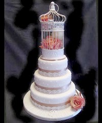 Elizabeth George Wedding and Celebration Cakes 1071394 Image 3